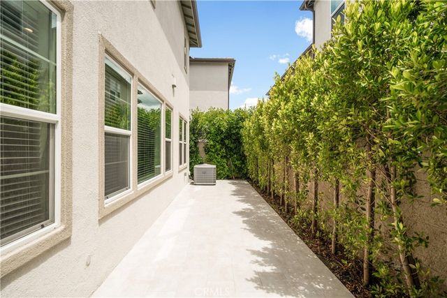 150 Edna, Lake Forest, CA 92630