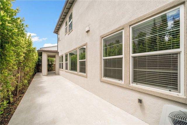 150 Edna, Lake Forest, CA 92630
