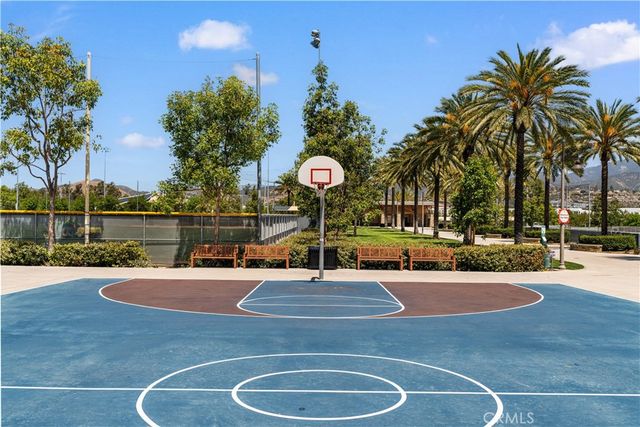 150 Edna, Lake Forest, CA 92630