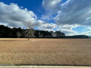 1171 Seasons End Lane, Grimesland, NC 27837