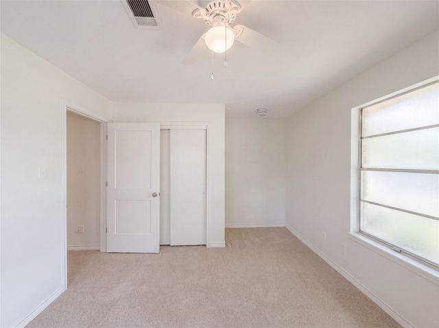 205 W Decatur Street, Chico, TX 76431