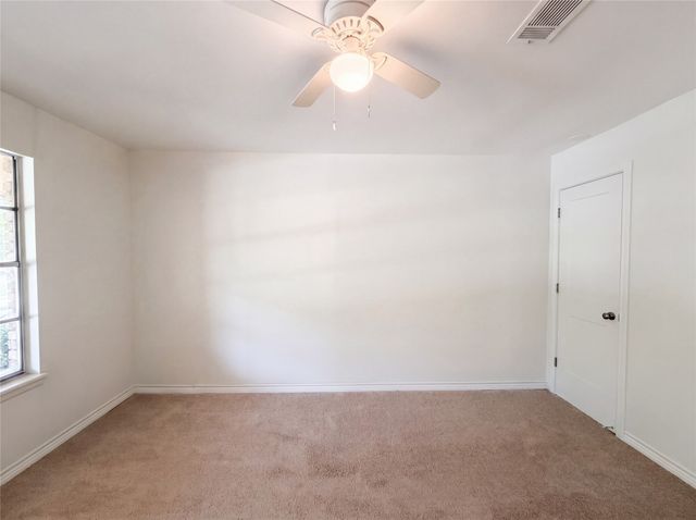 205 W Decatur Street, Chico, TX 76431