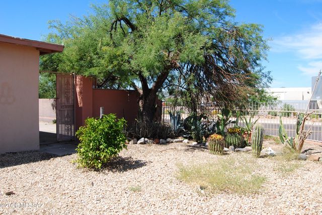 859 W Kelso Street, Tucson, AZ 85705