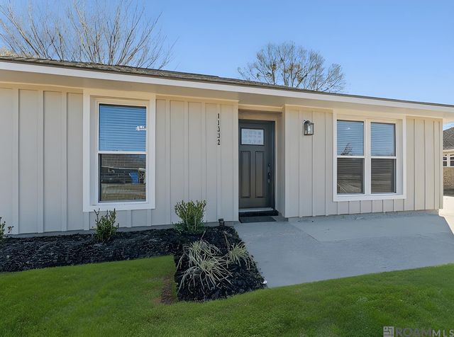 11332 Peggy St, St Amant, LA 70774