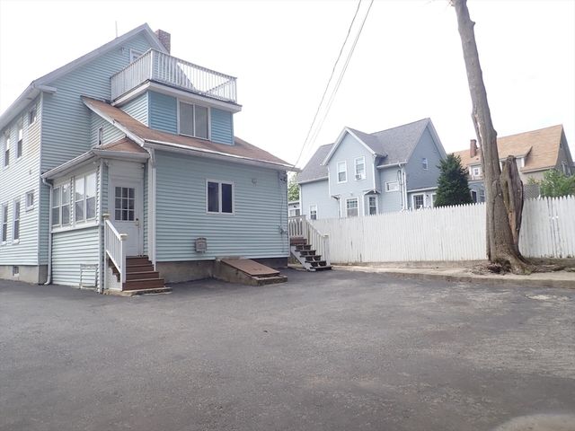 10 Almont Ave, Worcester, MA 01604