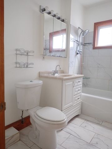 10 Almont Ave, Worcester, MA 01604