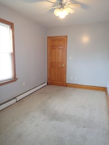10 Almont Ave, Worcester, MA 01604