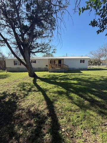 103 E Deerfield, Kerrville, TX 78028