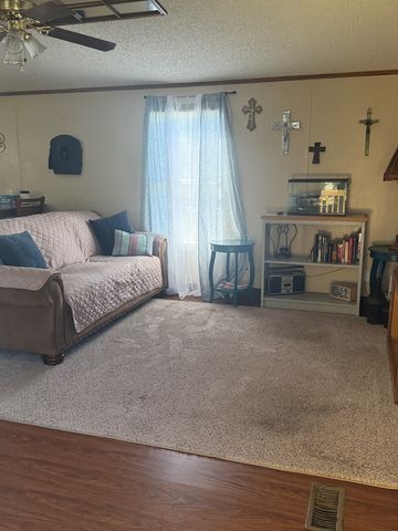 103 E Deerfield, Kerrville, TX 78028