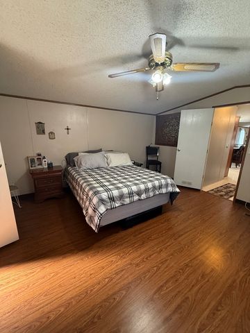 103 E Deerfield, Kerrville, TX 78028