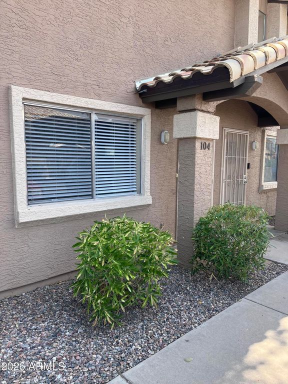 3011 E Cicero Street 104, Mesa, AZ 85213