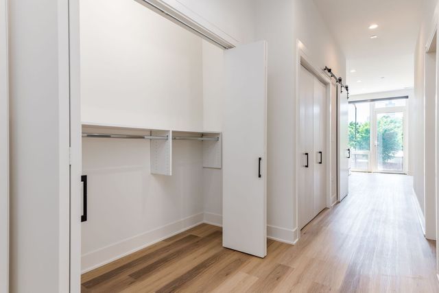 224 S Ashland Avenue 212, Chicago, IL 60607