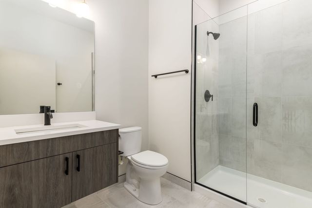 224 S Ashland Avenue 212, Chicago, IL 60607