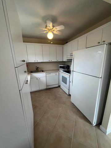 192 Monaco D, Delray Beach, FL 33446