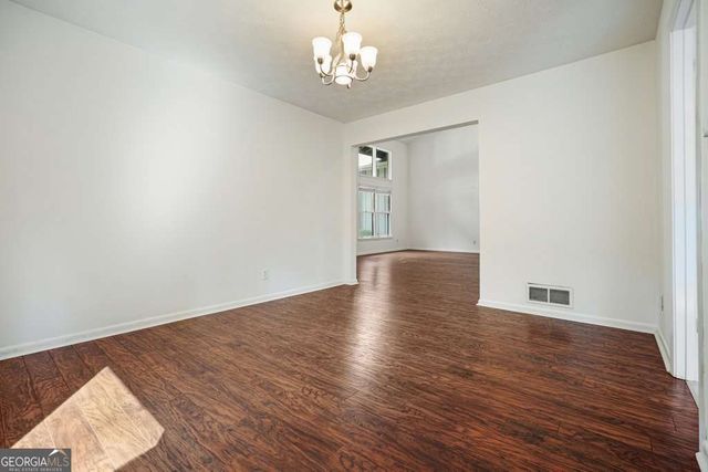 300 Cruise Court, Roswell, GA 30076