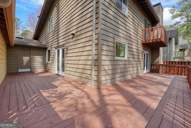 300 Cruise Court, Roswell, GA 30076