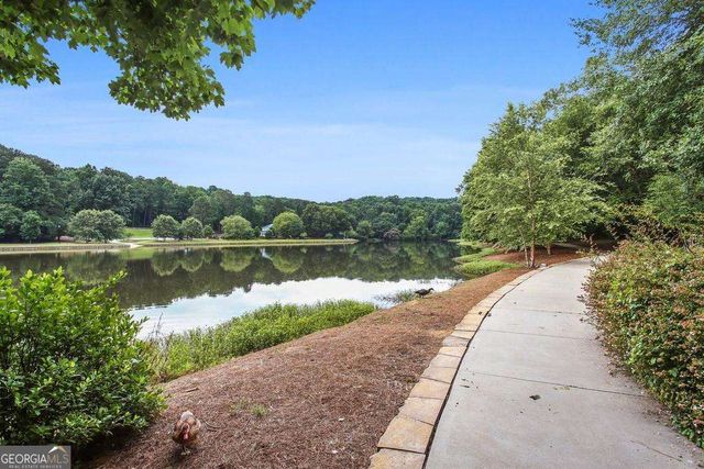 300 Cruise Court, Roswell, GA 30076