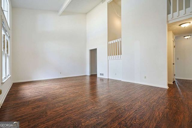 300 Cruise Court, Roswell, GA 30076