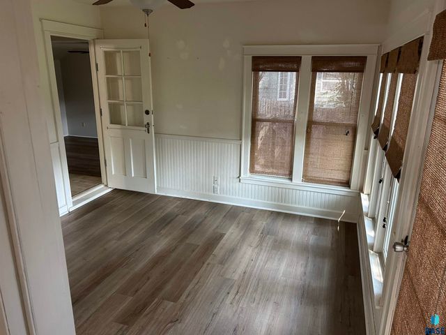 1202 Pine St Street, Yankton, SD 57078