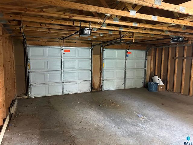 1202 Pine St Street, Yankton, SD 57078