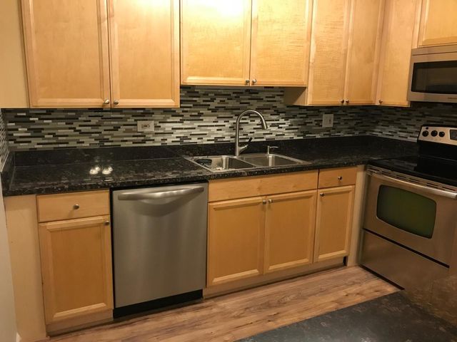 508 E Spruce Drive 3A, Palatine, IL 60074