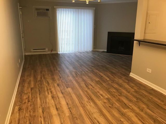 508 E Spruce Drive 3A, Palatine, IL 60074