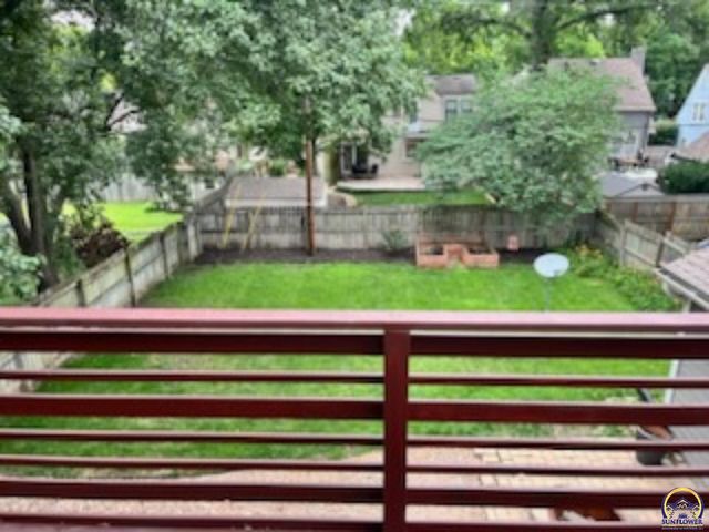 2718 SW Harland CT, Topeka, KS 66604