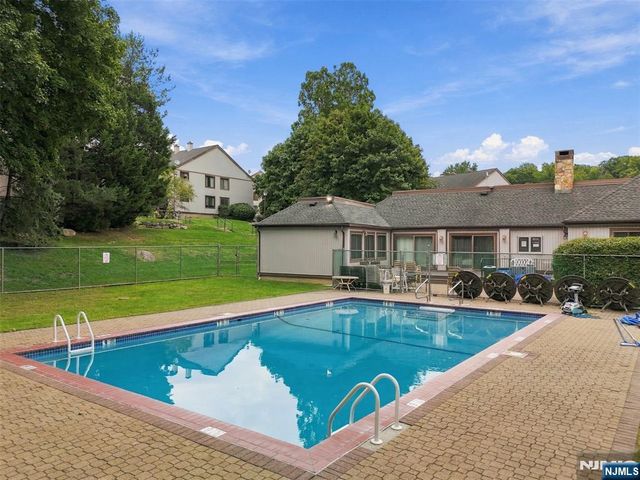 113 Alpine Court 13, Stanhope, NJ 07874
