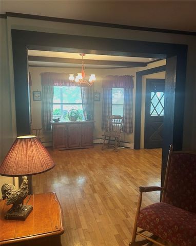 49 Grinell Avenue, Tiverton, RI 02878