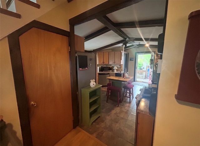 49 Grinell Avenue, Tiverton, RI 02878