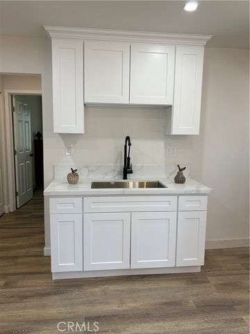 1526 W 54th Street, Los Angeles, CA 90062