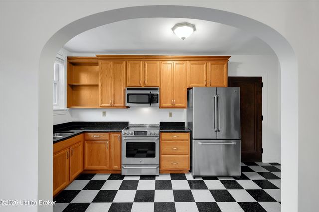 2337 Bonnycastle Ave APT 4, Louisville, KY 40205