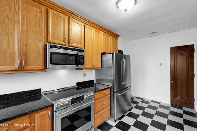 2337 Bonnycastle Ave APT 4, Louisville, KY 40205