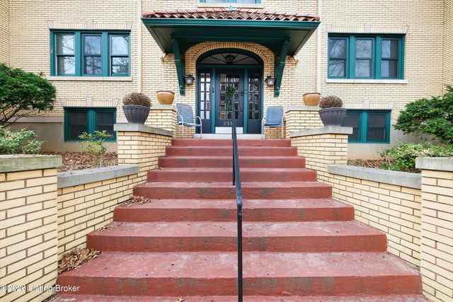 2337 Bonnycastle Ave APT 4, Louisville, KY 40205