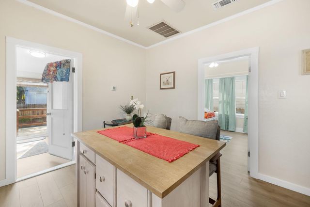 2739 Santa Clara Way, Sacramento, CA 95817