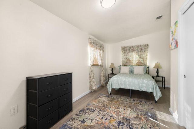 2739 Santa Clara Way, Sacramento, CA 95817