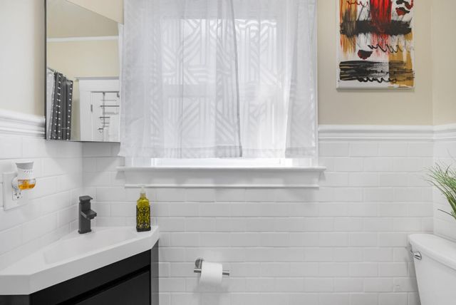 2739 Santa Clara Way, Sacramento, CA 95817