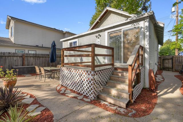 2739 Santa Clara Way, Sacramento, CA 95817