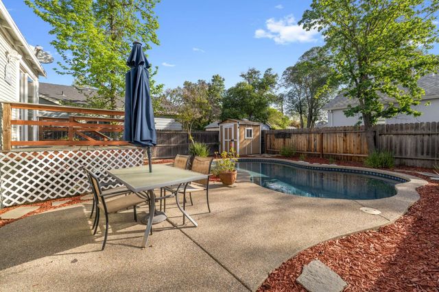 2739 Santa Clara Way, Sacramento, CA 95817