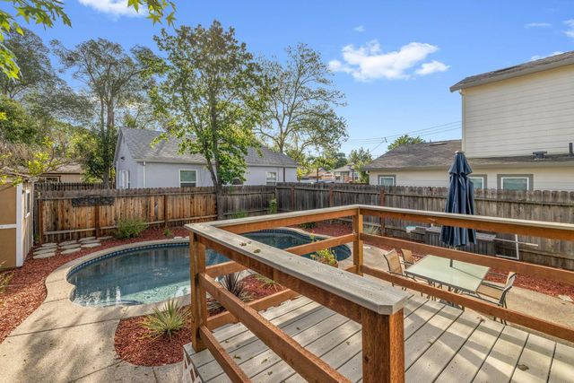 2739 Santa Clara Way, Sacramento, CA 95817