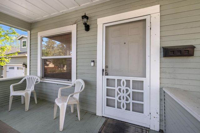 2739 Santa Clara Way, Sacramento, CA 95817