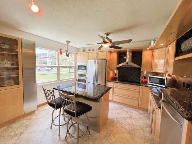 2902 Victoria Circle A1, Coconut Creek, FL 33066
