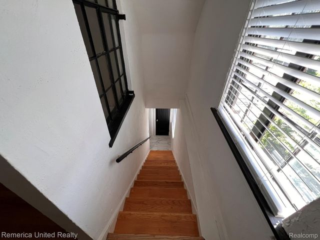 166 Cherokee Road, Pontiac, MI 48341