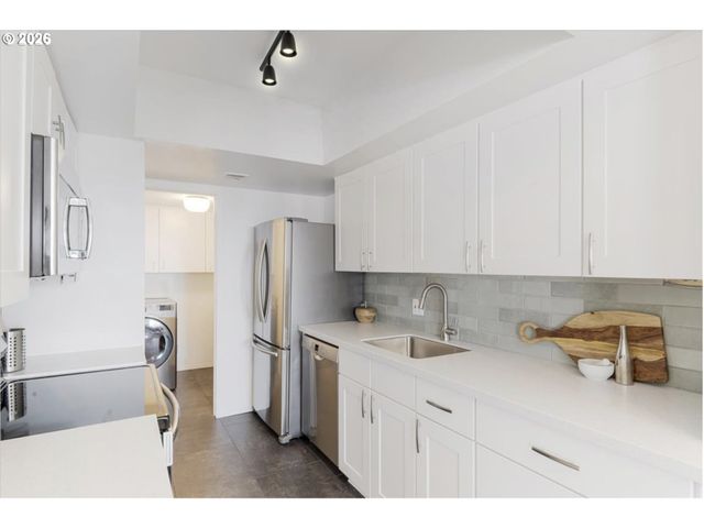 6645 W Burnside St 550, Portland, OR 97210