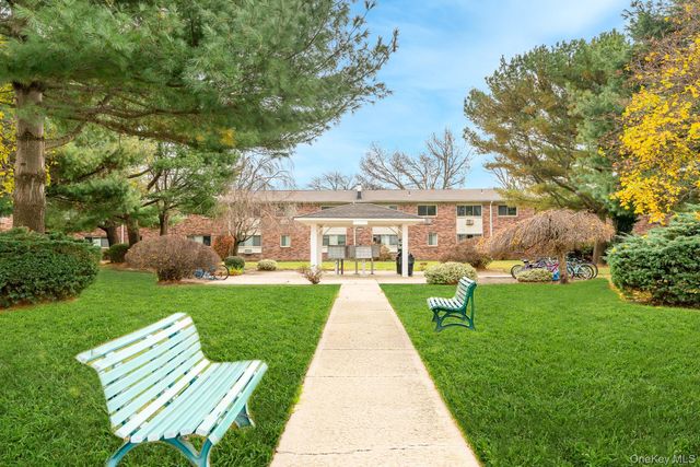 2449F Union Boulevard 12A, Islip, NY 11751