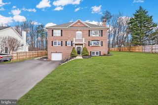 4515 FOREST HILL DR, Fairfax, VA 22030