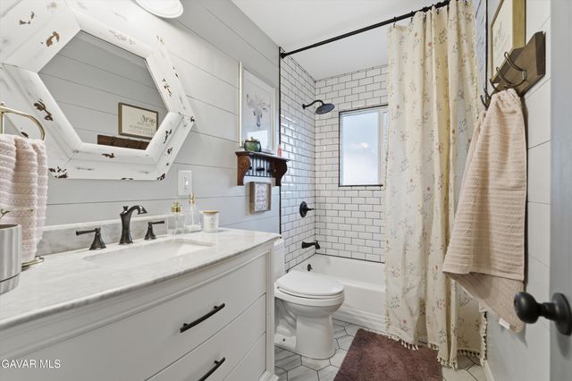 43851 Fern Avenue, Lancaster, CA 93534