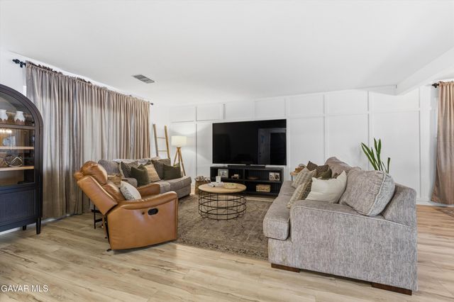 43851 Fern Avenue, Lancaster, CA 93534