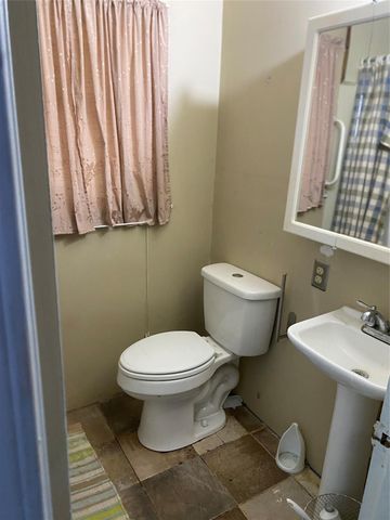 214 Houston Avenue, Somerville, TX 77879