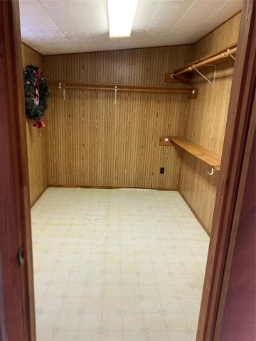 214 Houston Avenue, Somerville, TX 77879